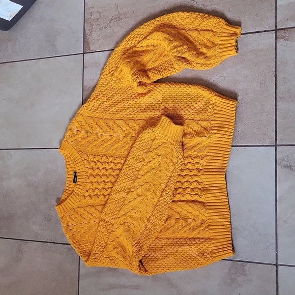 EUC Icone sweater - Picture 1 of 6
